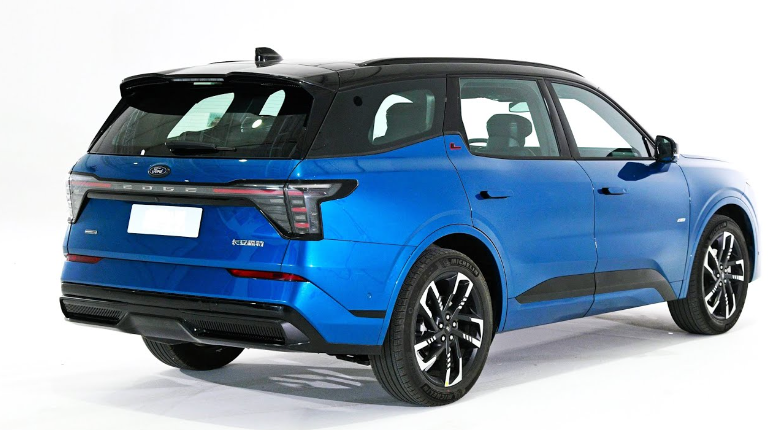 2025 New Ford Edge